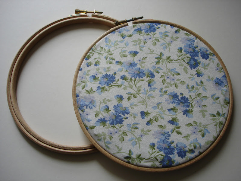 Blue Skies and Bunting DIY Embroidery Hoop Display