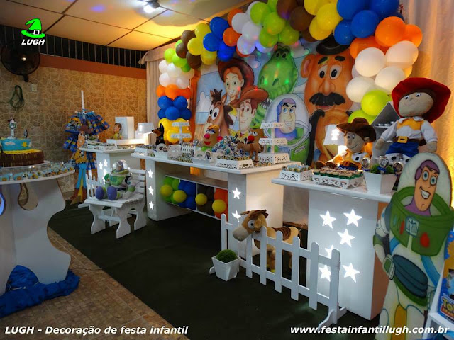 Toy Story - decoração provençal luxo - Detalhes imagem 05 Decoração de mesa infantil Toy Story