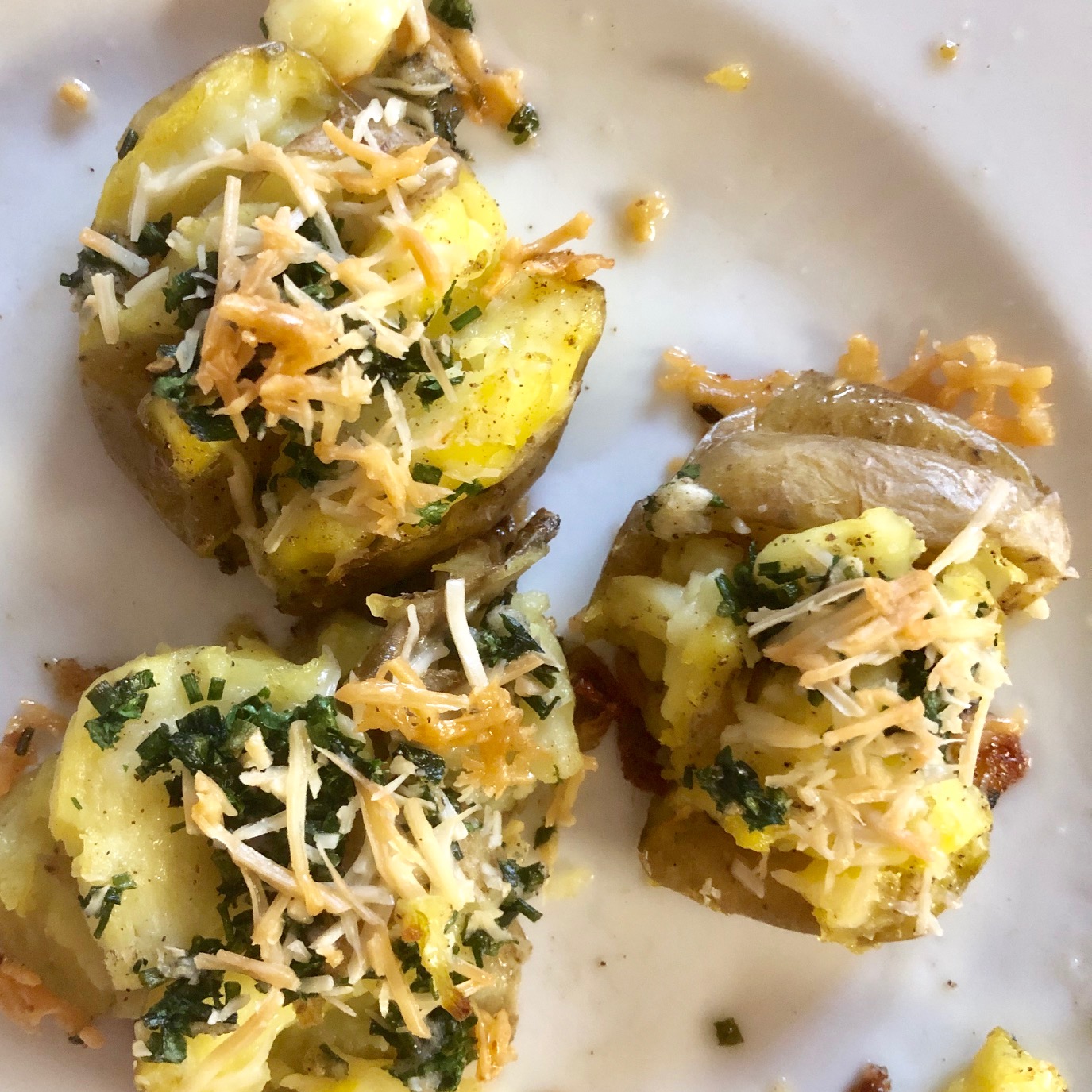 Garlicky Smashed Potatoes