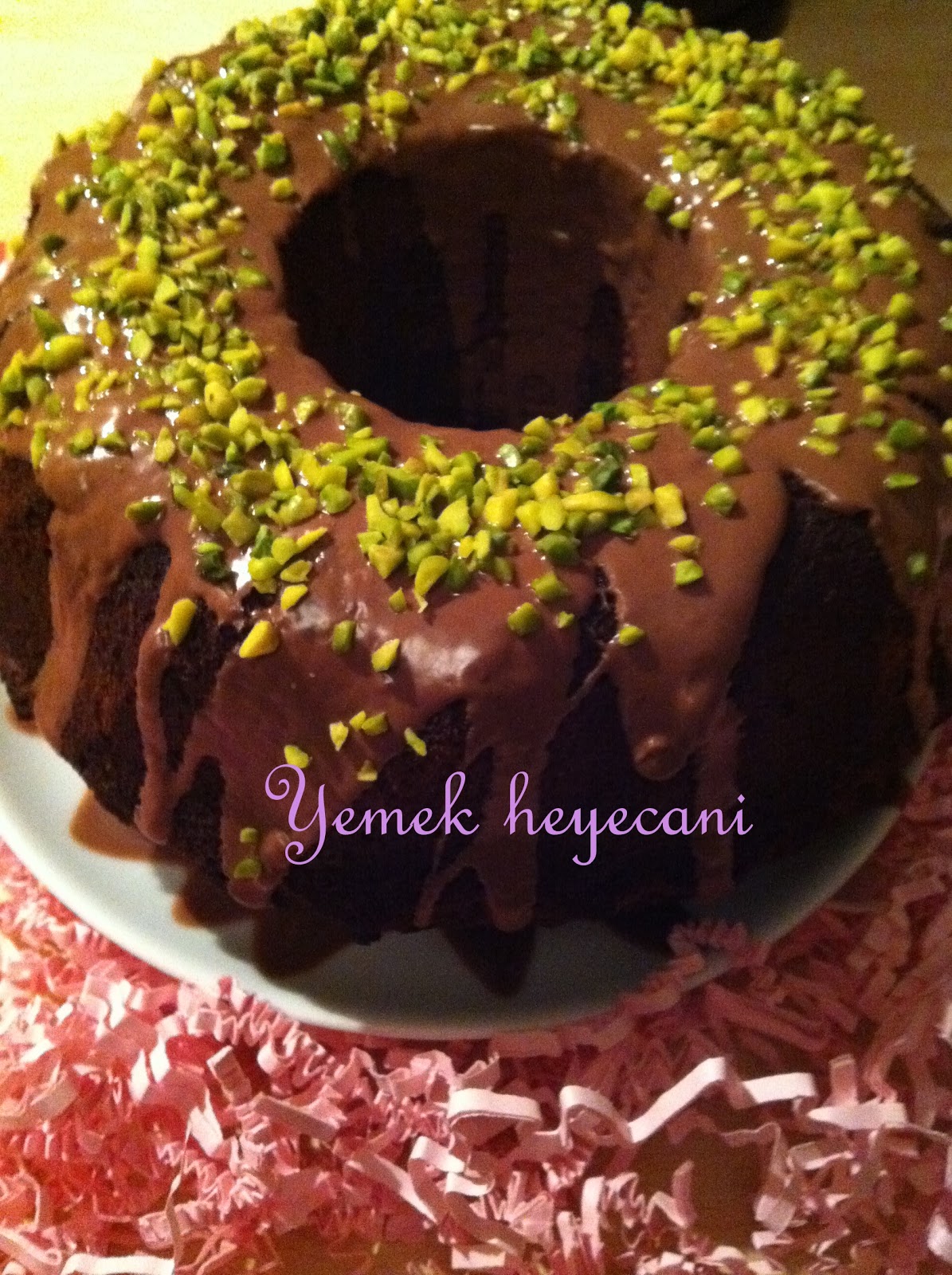 İKİ RENKLİ KEK (MARMORKUCHEN) GÜLO ANNE MUTFAKTA