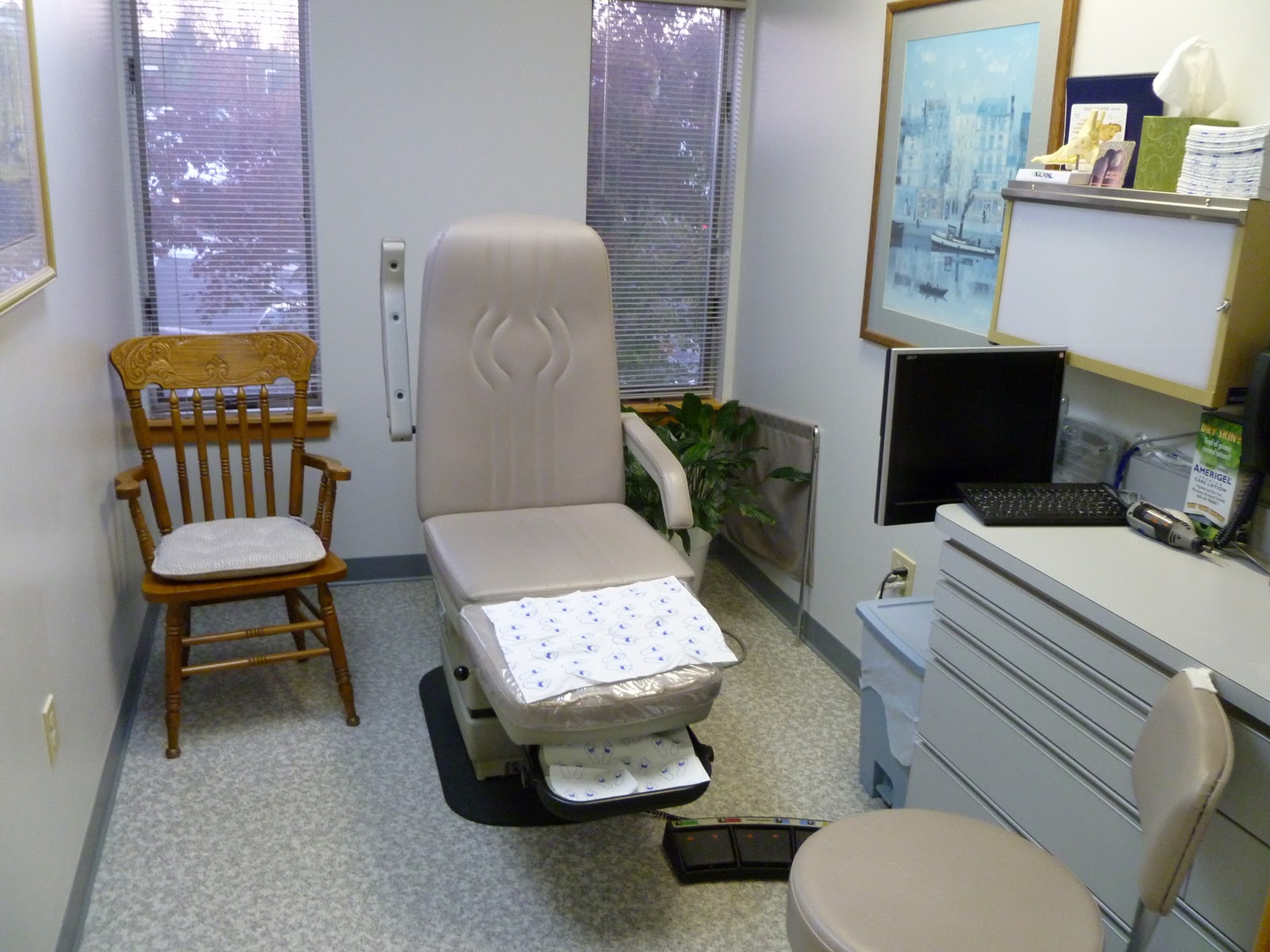 Foot Care In Connecticut Tour of Rocky Hill Office