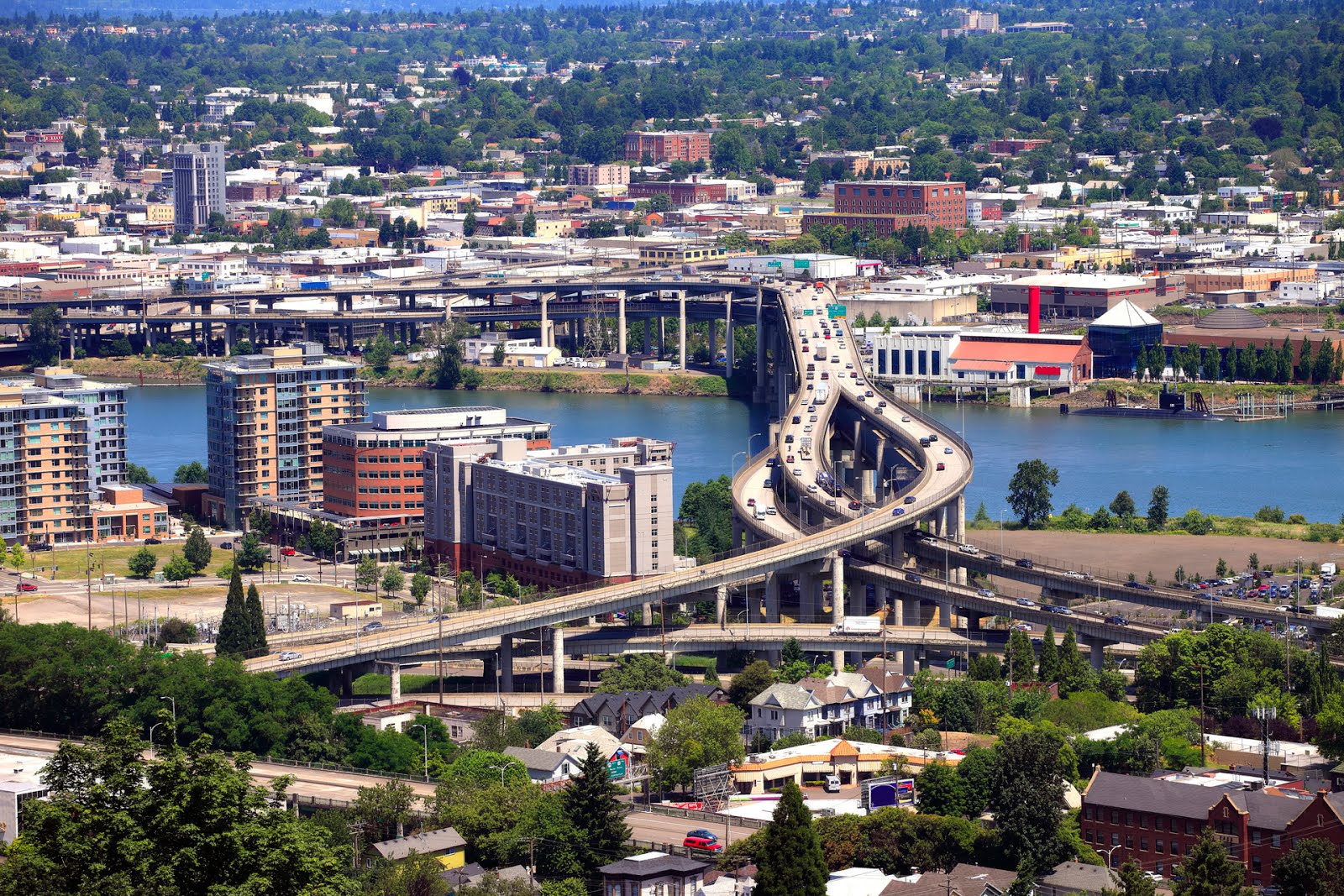 http://2.bp.blogspot.com/-ktKtFBiq5_k/UQ6P7rKfDjI/AAAAAAABmUo/8V-2_w0-vzU/s1600/Busy%2Bfreeways%2Band%2Bsurrounding%2Bareas%2Bin%2BPortland%2BOregon..jpg