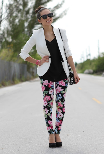 белый пиджак женский, с чем носить белый пиджак, луки уличная мода