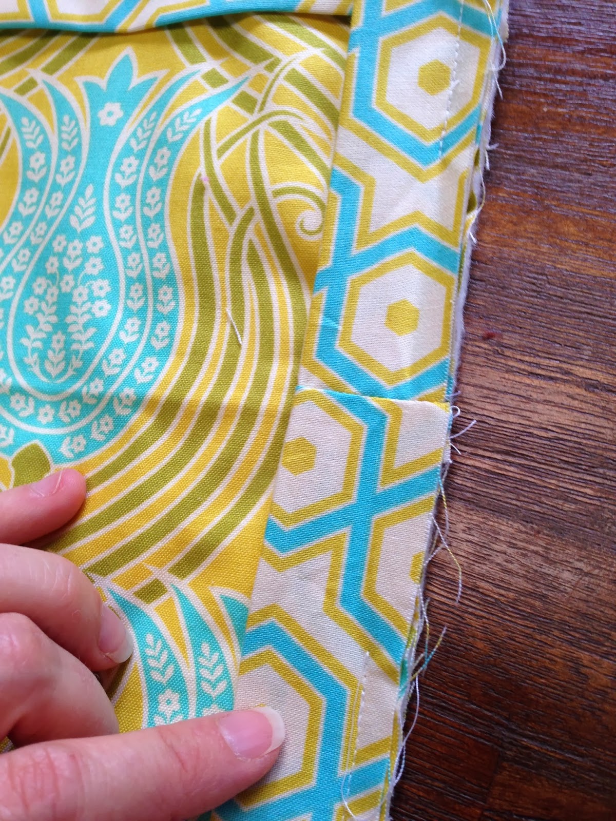 MsMidge Cushion For Christmas Blog Hop Paper Pieced & Machine