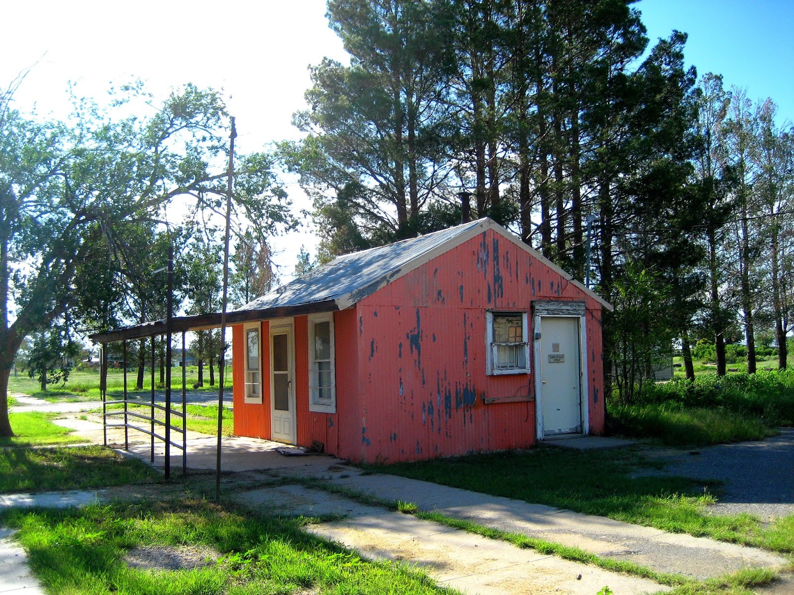 Living Rootless Hope and Zombies