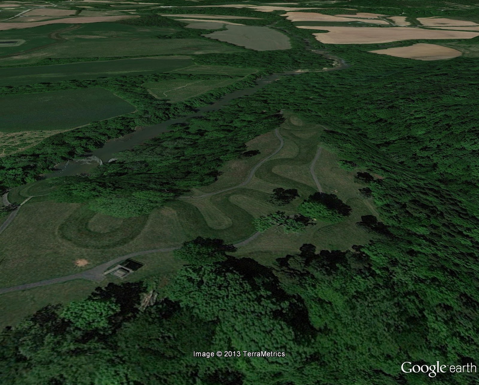 Mound Builders A Travel Guide to the Ancient Ruins in the Ohio Valley