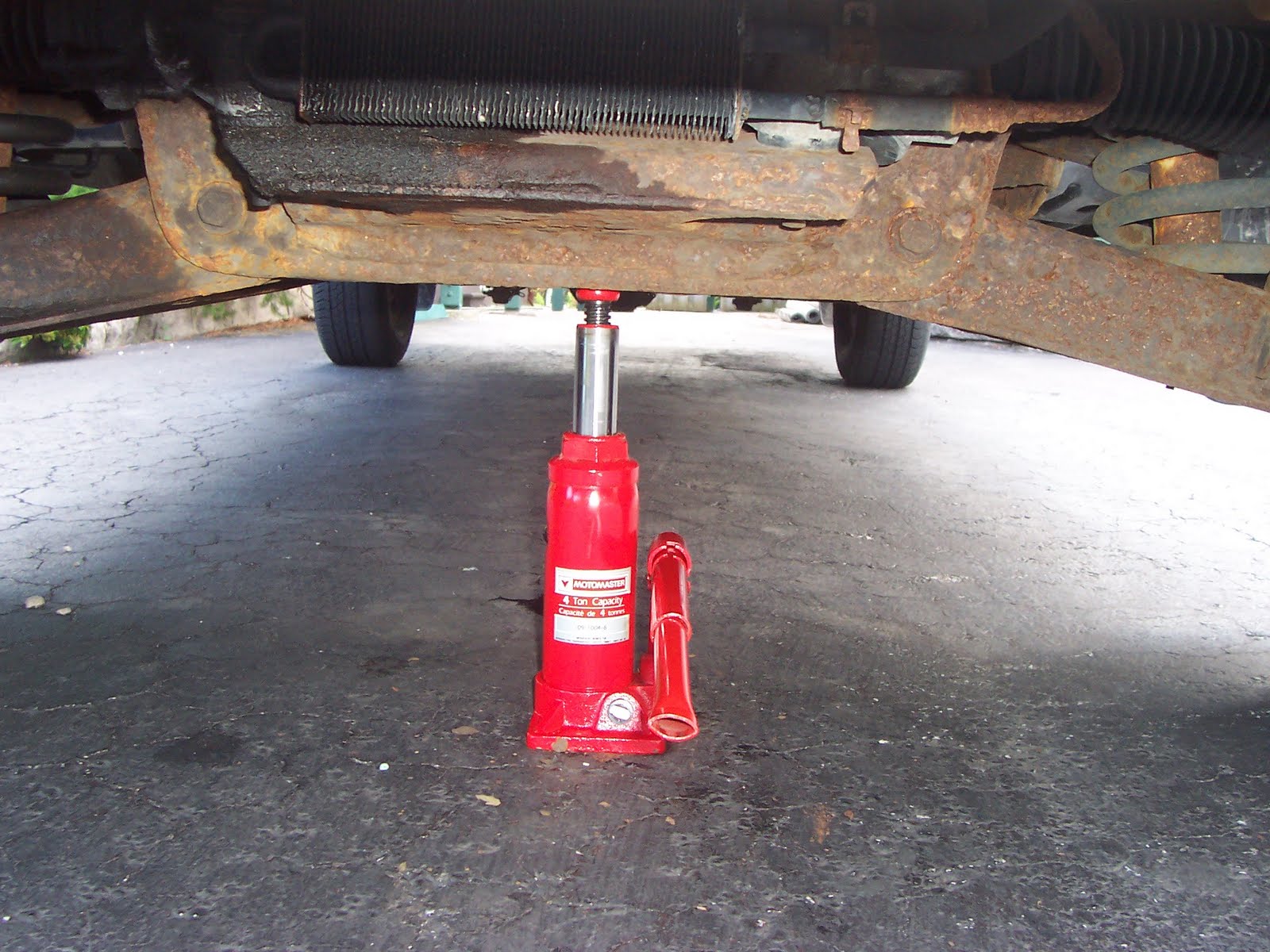 Rouge River Hydraulic Bottle Jack Filling and Release Valve