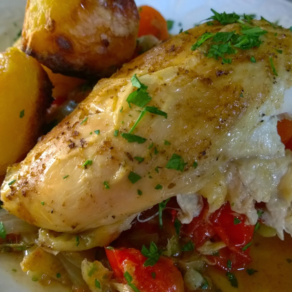 Lola and Finn's mum Bank Holiday, Some Lindeman Wine and a Roast