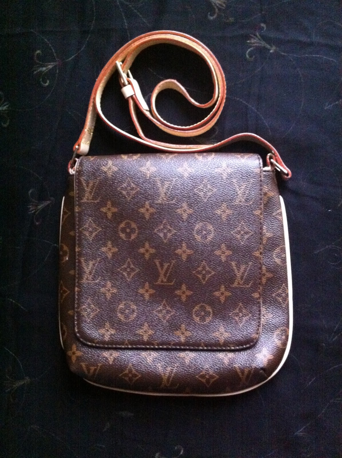 AZIM WIGAN (UK) PRE LOVED: VERY RARE LOUIS VUITTON BAG made in