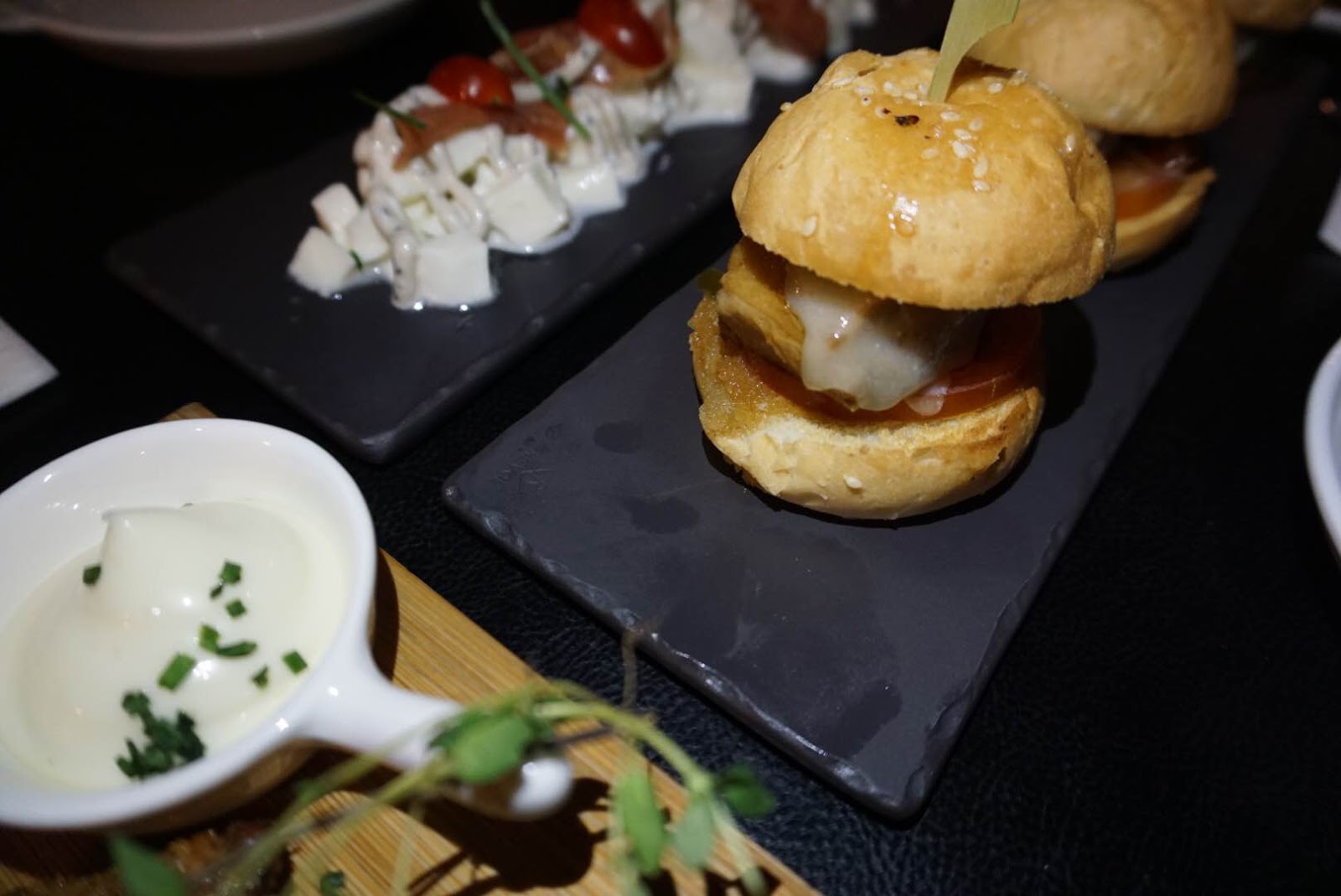 East 8 New York Fusion Tapas + Bar V A N N Y C H O O