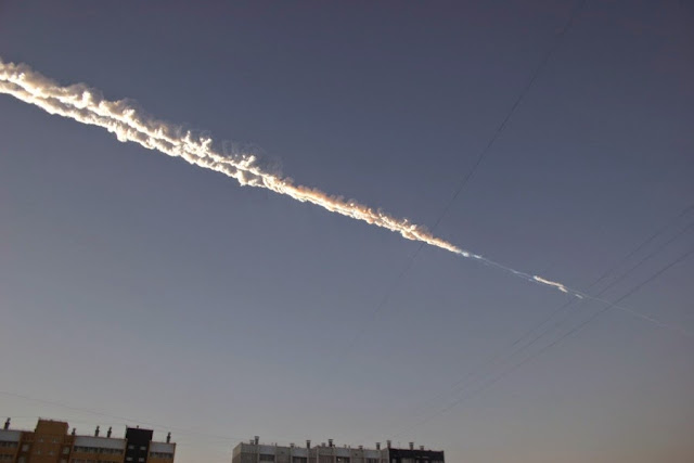 METEORITO DE RUSIA FUE UNA PRUEBA DE UN ARMA ILLUMINATI PARA ELIMINAR POBLACIÓN.