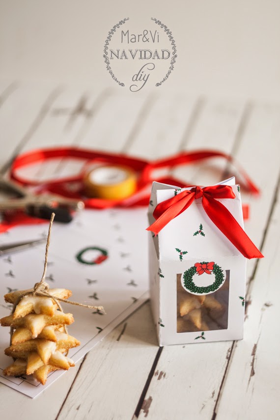 Caja de galletas navideñas