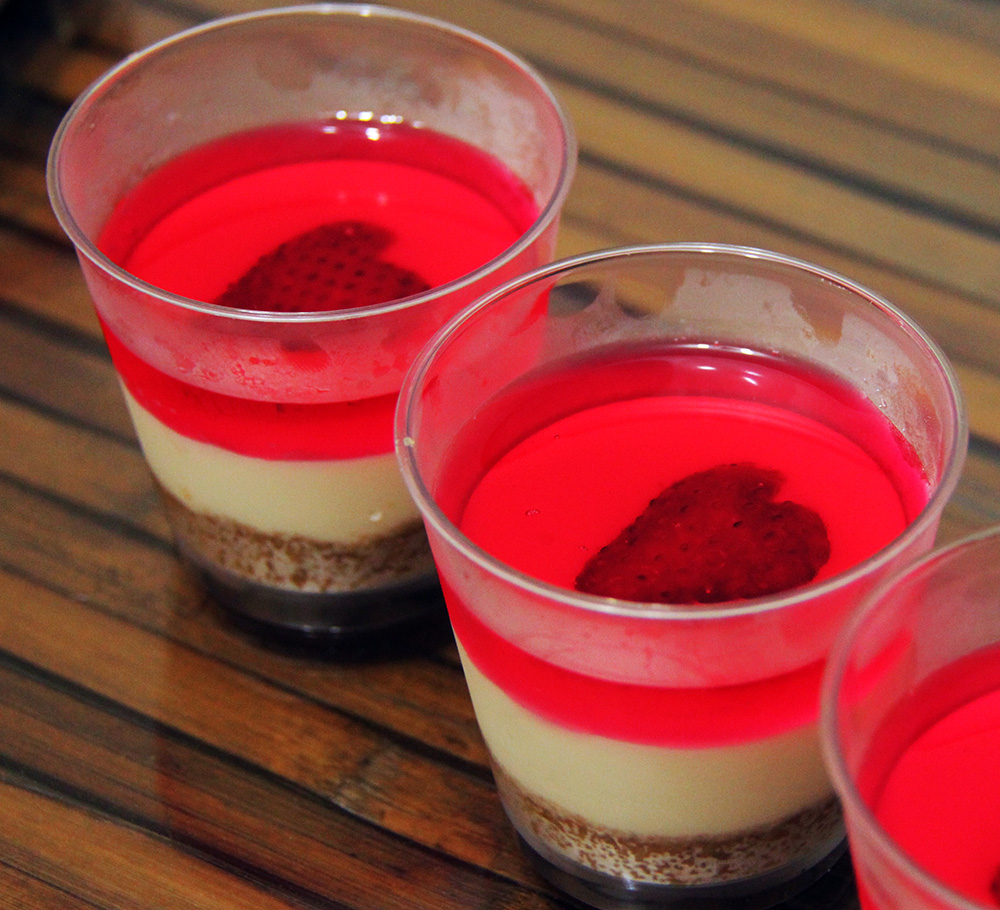 Culinary Strawberry Jelly Hearts Cheesecake Culinary Strawberry Jelly Hearts Cheesecake