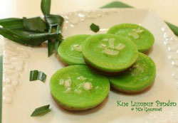 KUE LUMPUR PANDAN KUE LUMPUR PANDAN