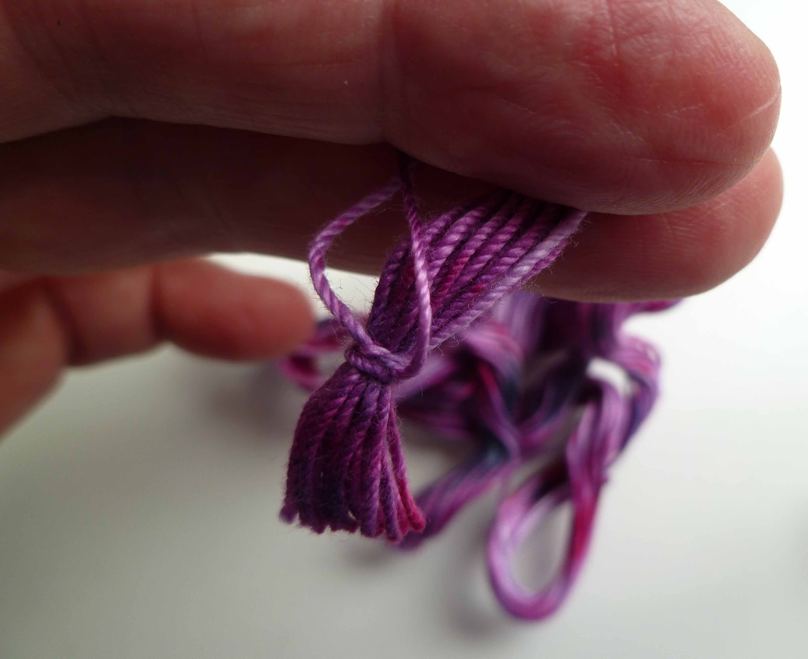 sew sew art Dyeing embroidery thread