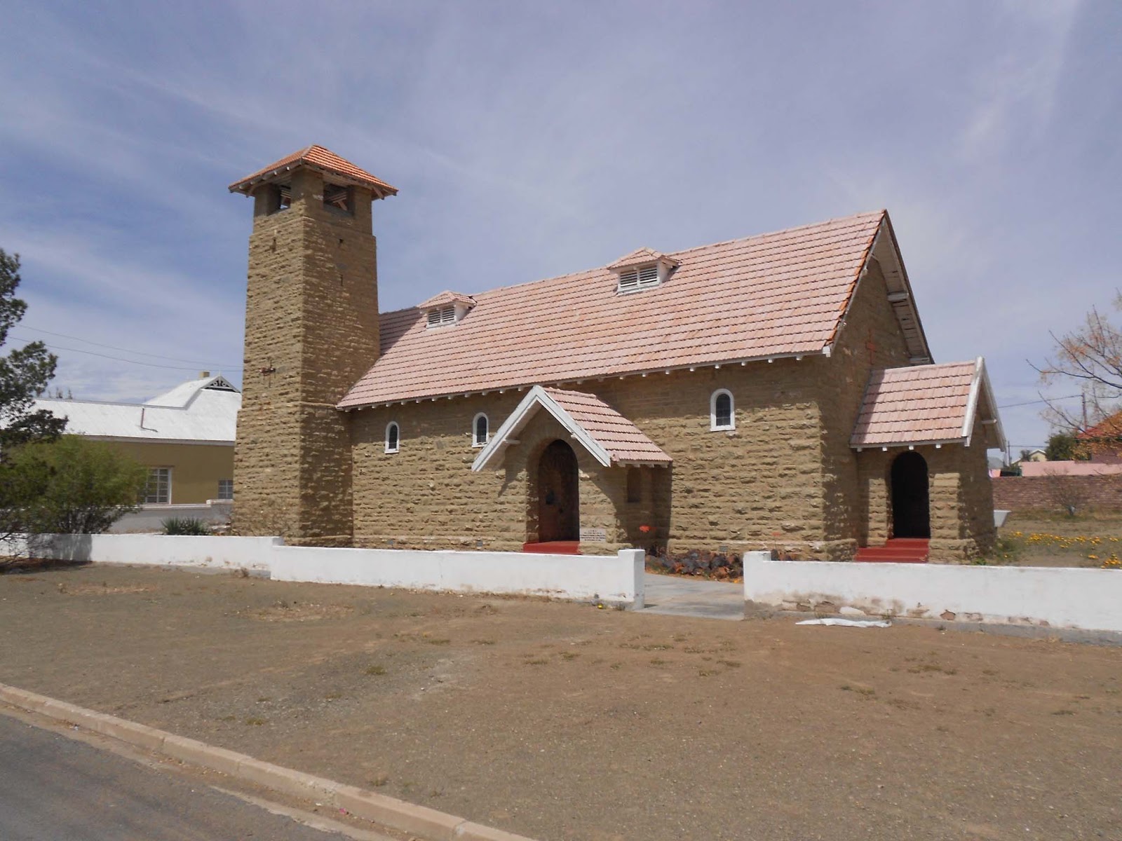 Carnarvon A Trio of Churches