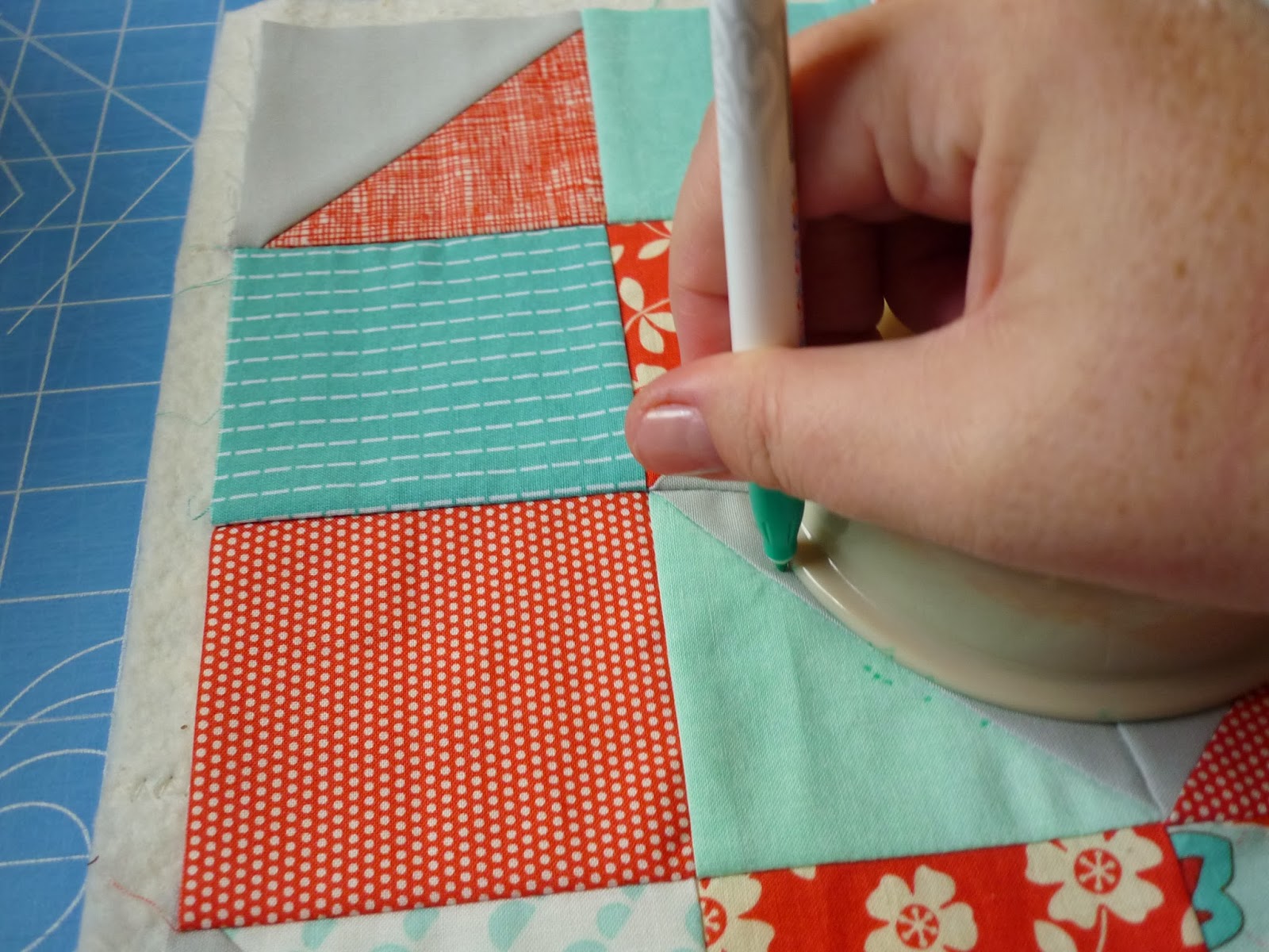 chezzetcook modern quilts Going in Circles A Tutorial on Quilting