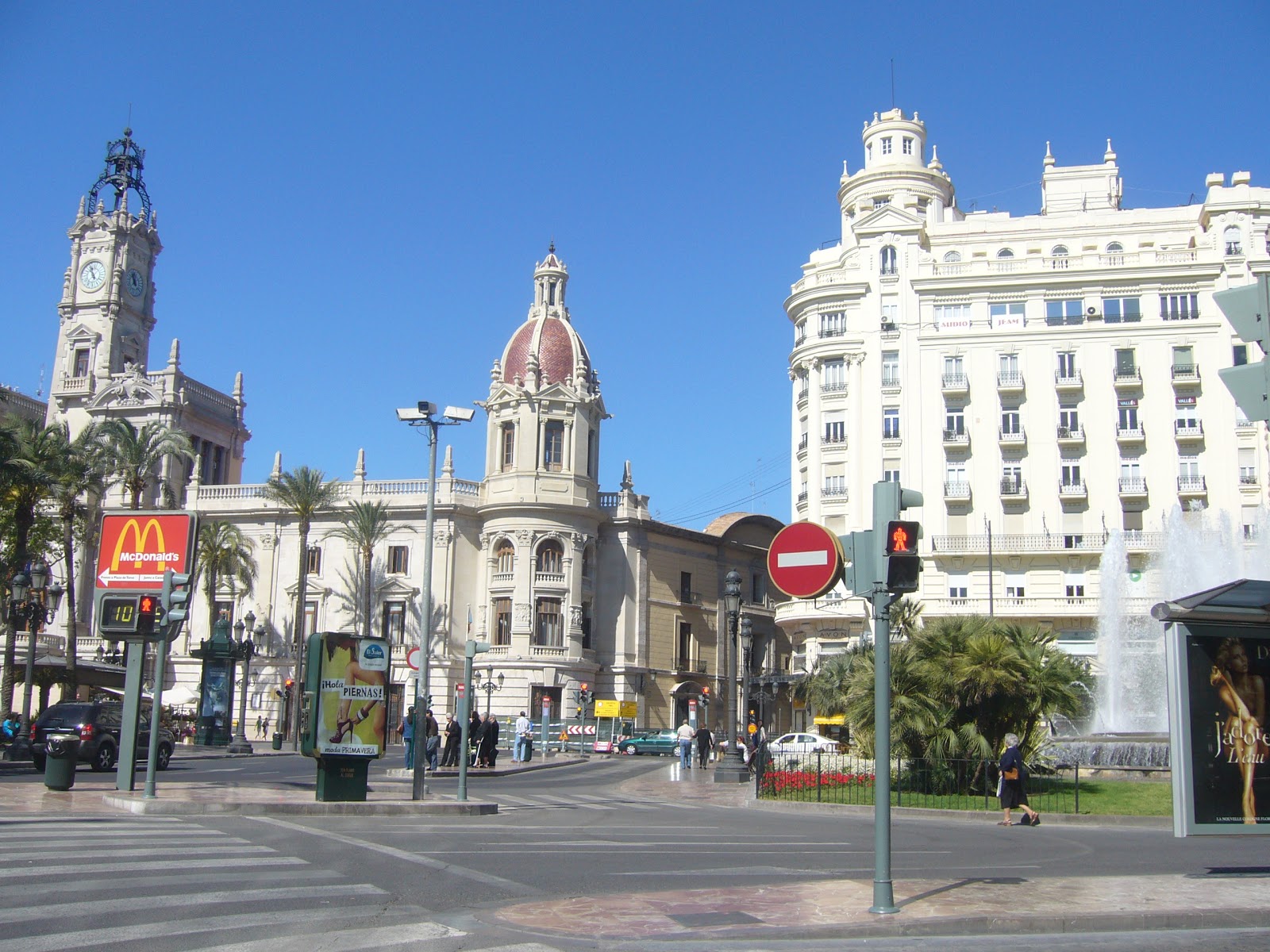 VOLAR SIN ALAS VALENCIA LA CIUDAD DE LA LUZ