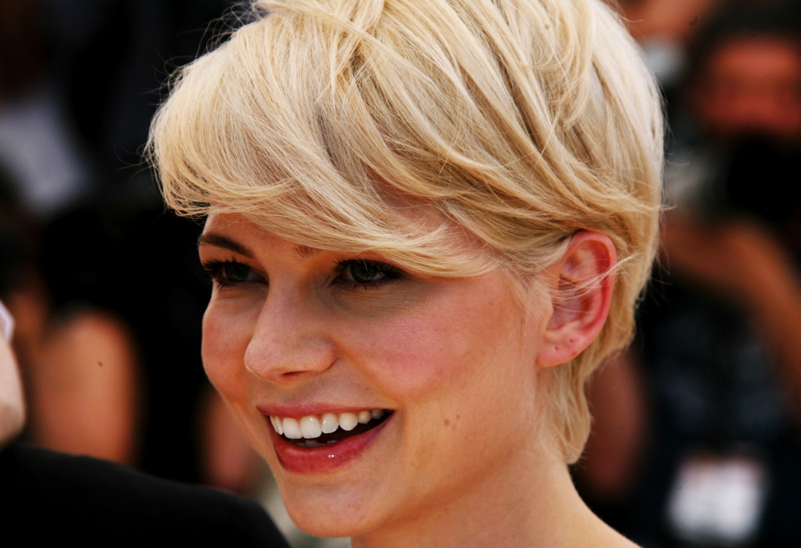 http://2.bp.blogspot.com/-l3Iy0_BEeIY/UAD_w0FLjOI/AAAAAAAAA1E/3iJ0IPYMMps/s1600/Michelle-Williams-Wallpapers-HD-3.jpg