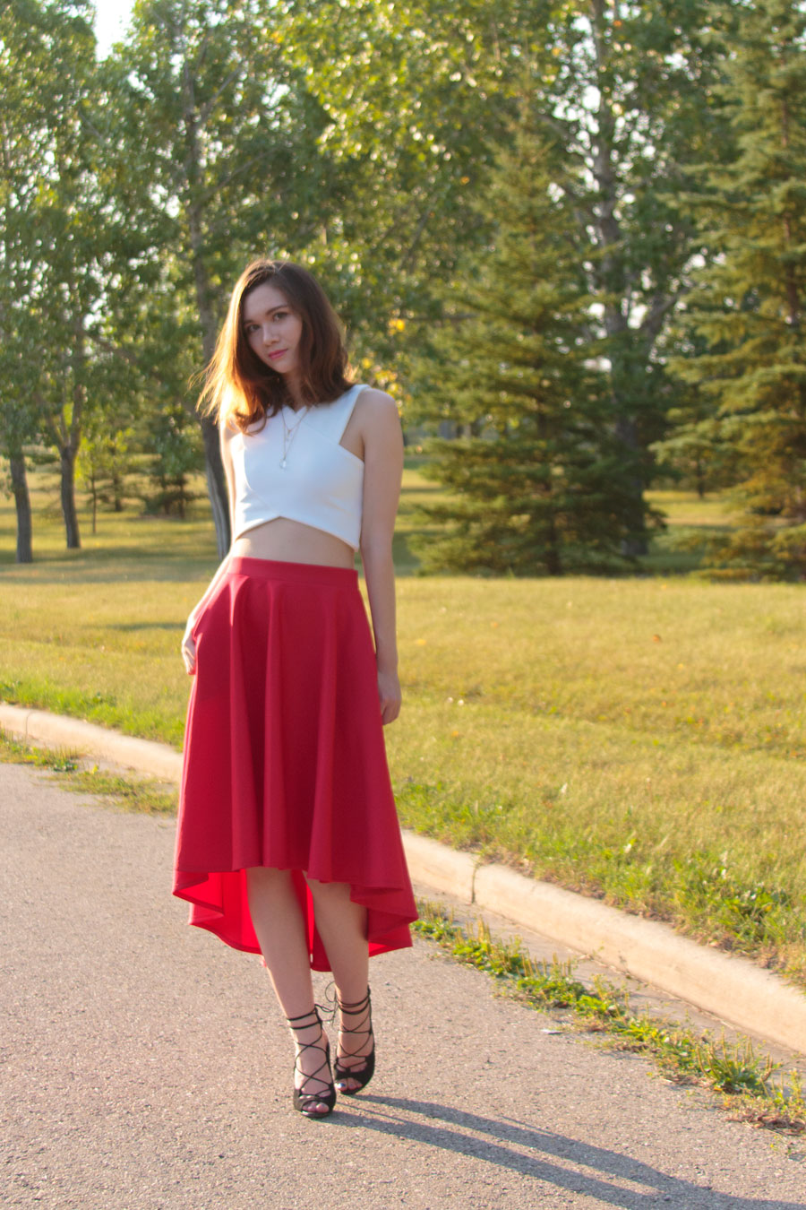 dipped hem, crop top, asymmetrical skirt, lace up sandals, summer fashion, outfit, personal style