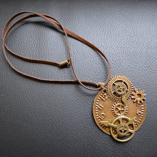 https://www.etsy.com/fr/listing/239843291/colliernecklace-steampunk?ref=shop_home_active_1