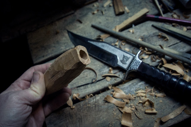 Fine tuning the dagger handle Fine tuning the dagger handle