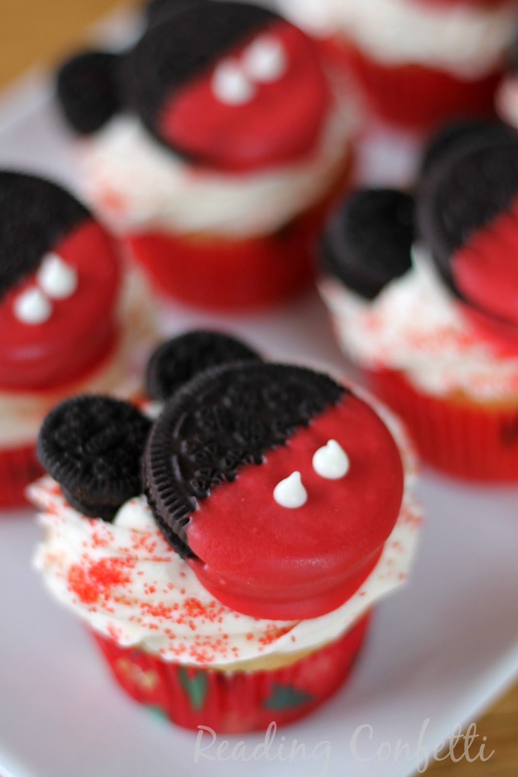 Mickey Mouse Cupcakes: Baking with Kids ~ Reading Confetti1066 x 1600