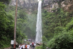 air terjun janda