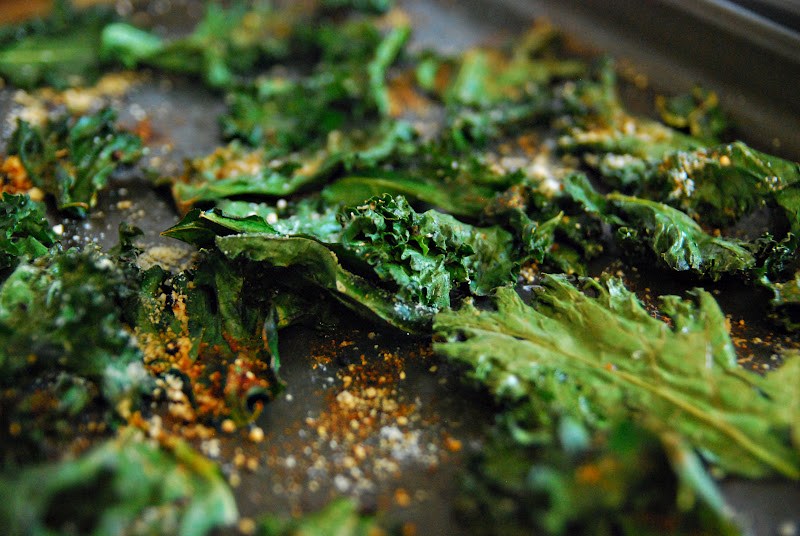 Frugally Foodulgent Spicy Parmesan and Paprika Kale Chips