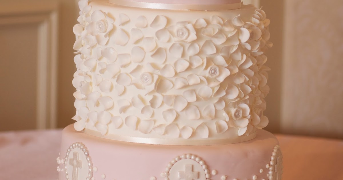 Ruelo Patisserie Holy Communion cake Ruelo Patisserie Holy Communion cake