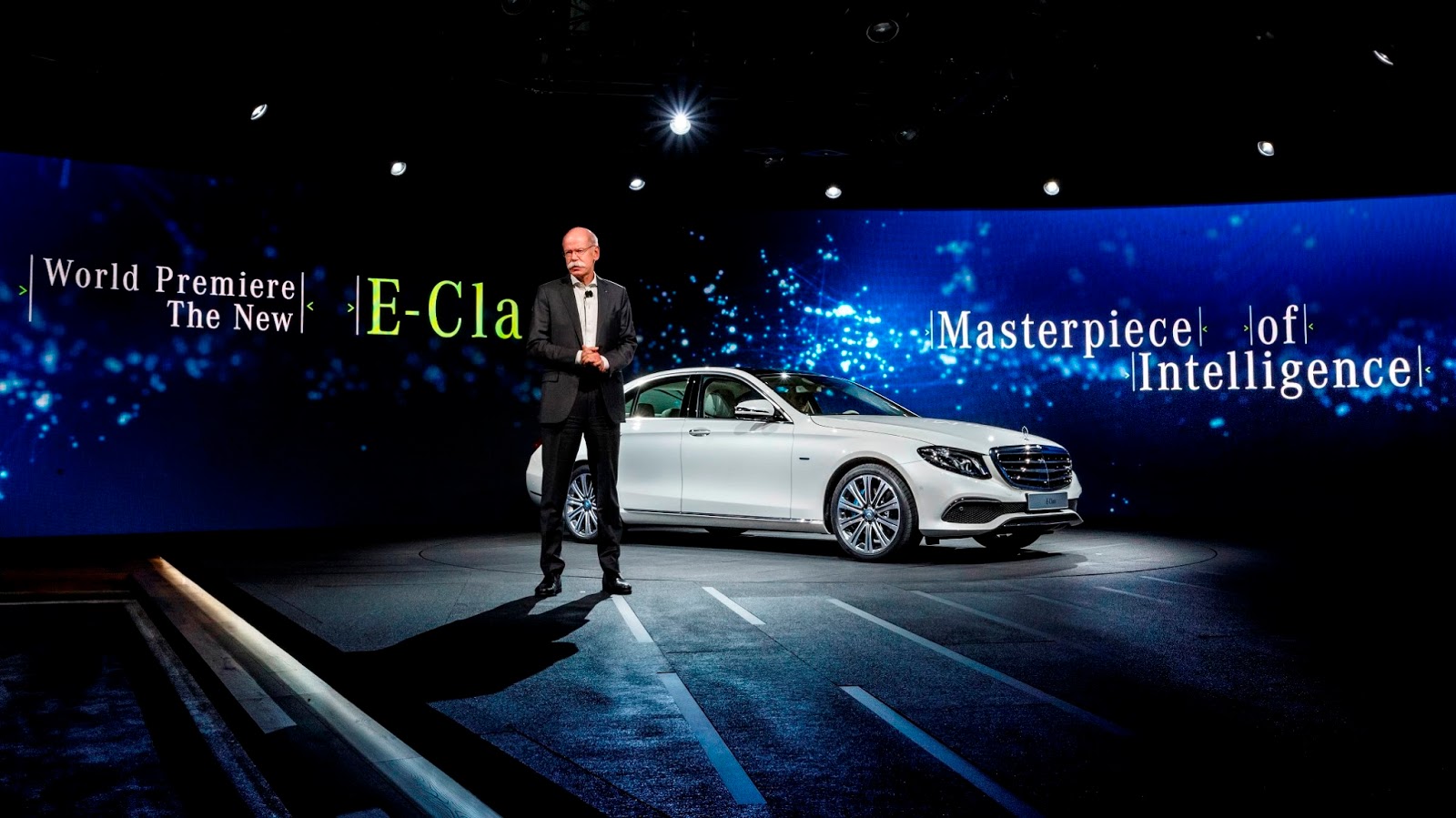 Mercedes, Detroit Otomobil Fuarı’nda yeni modellerini tanıtıyor ile ilgili görsel sonucu