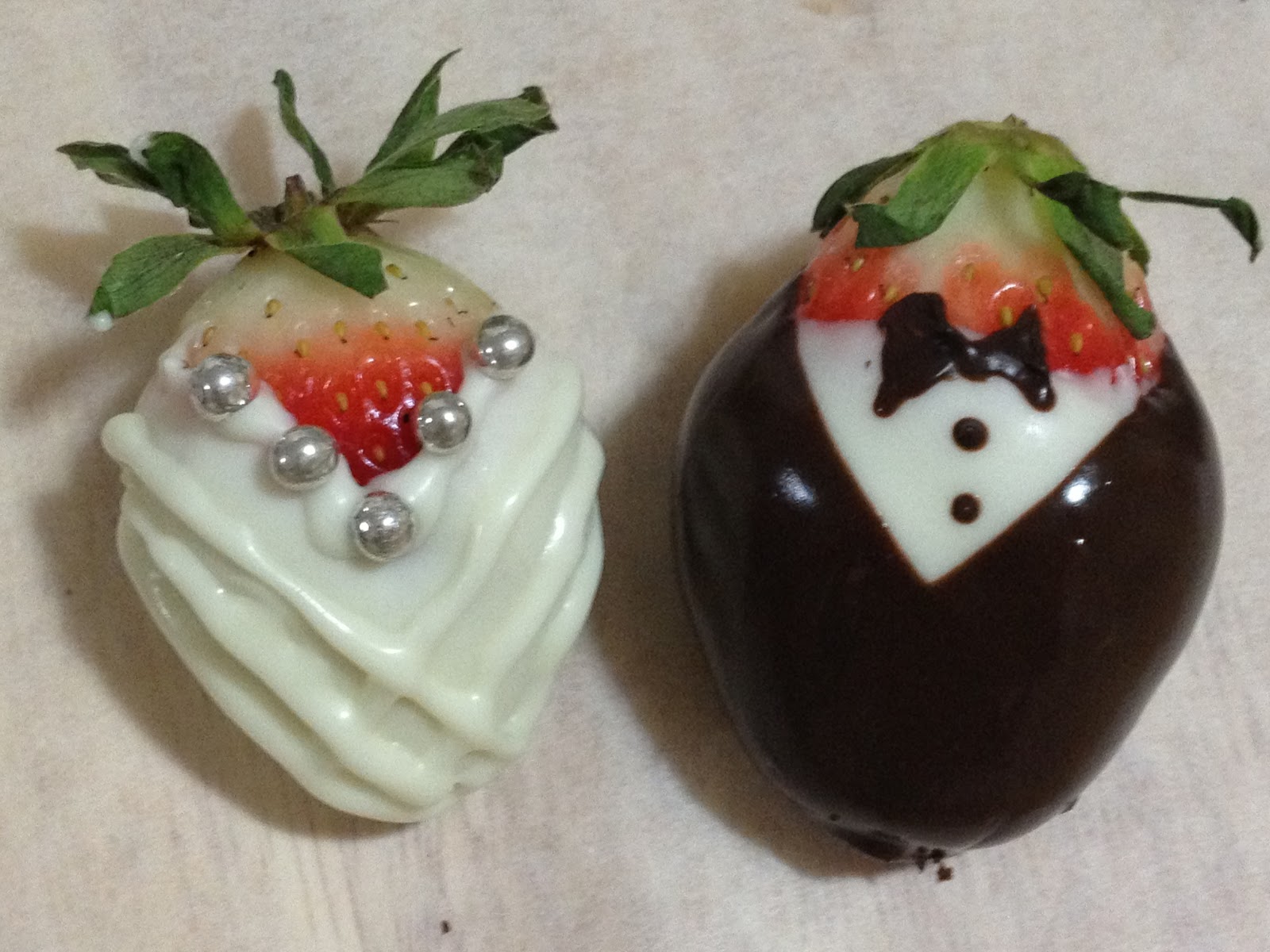 Sweet Frosting Chocolate Dipped Strawberries Valentine's Themed