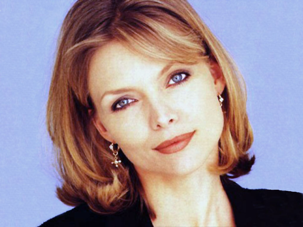 http://2.bp.blogspot.com/-lAzerZ8PGyo/T9KuusX-9mI/AAAAAAAAEGA/4GIo6X32m7k/s1600/Michelle+Pfeiffer+1.jpg