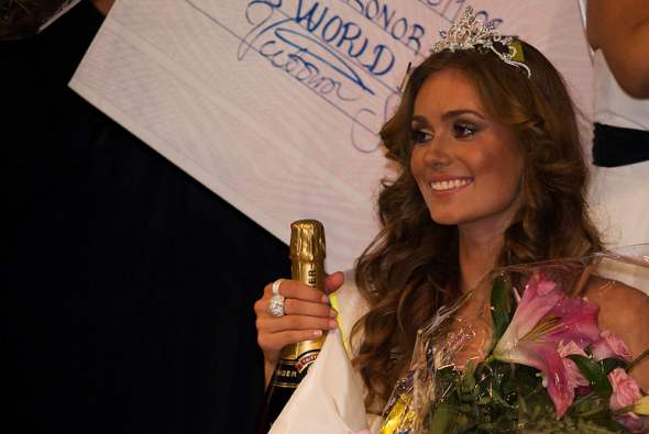 miss world sweden 2011 winner nicoline artursson