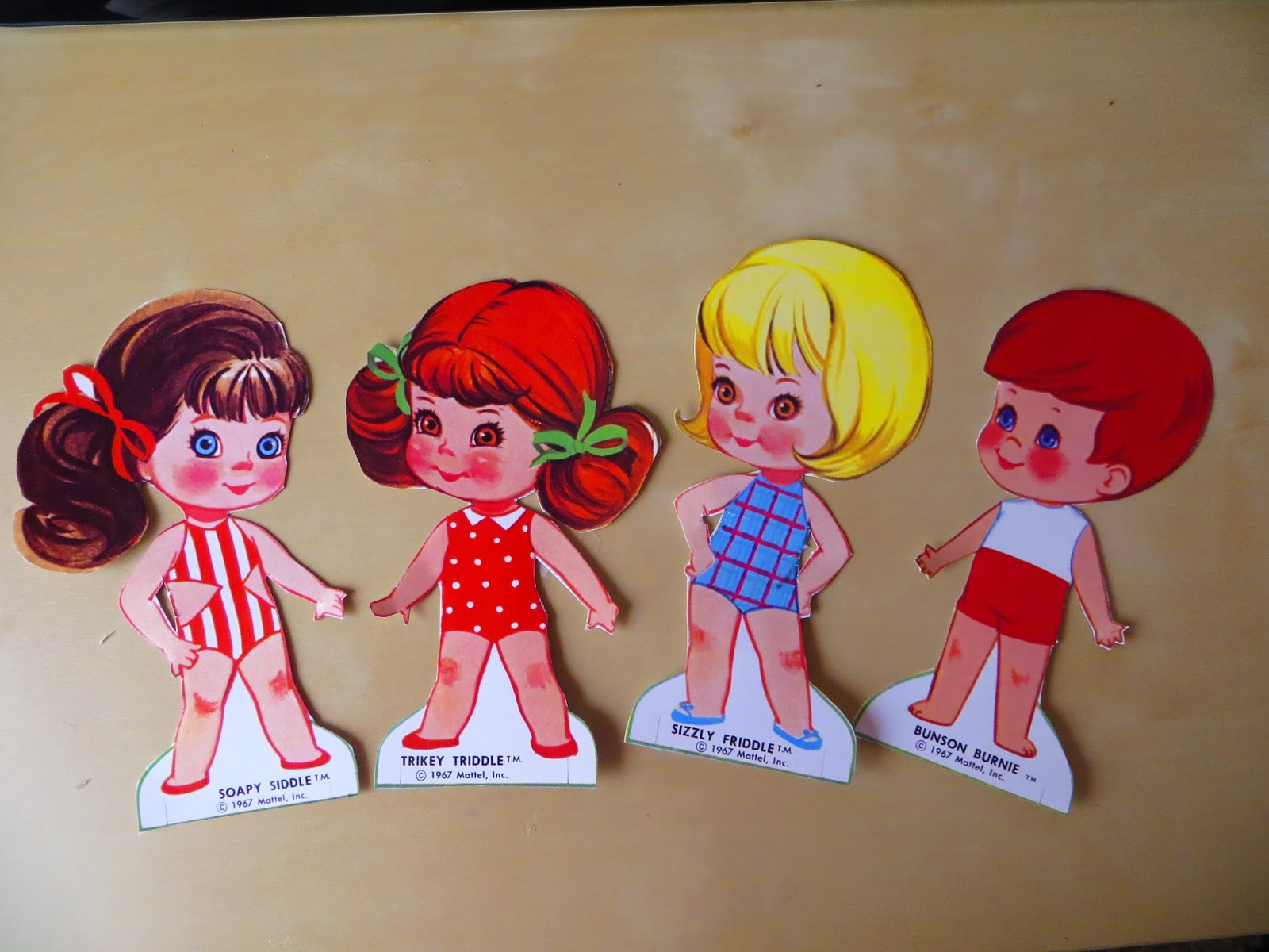 MADENİ CESARET Kağıttan bebekler