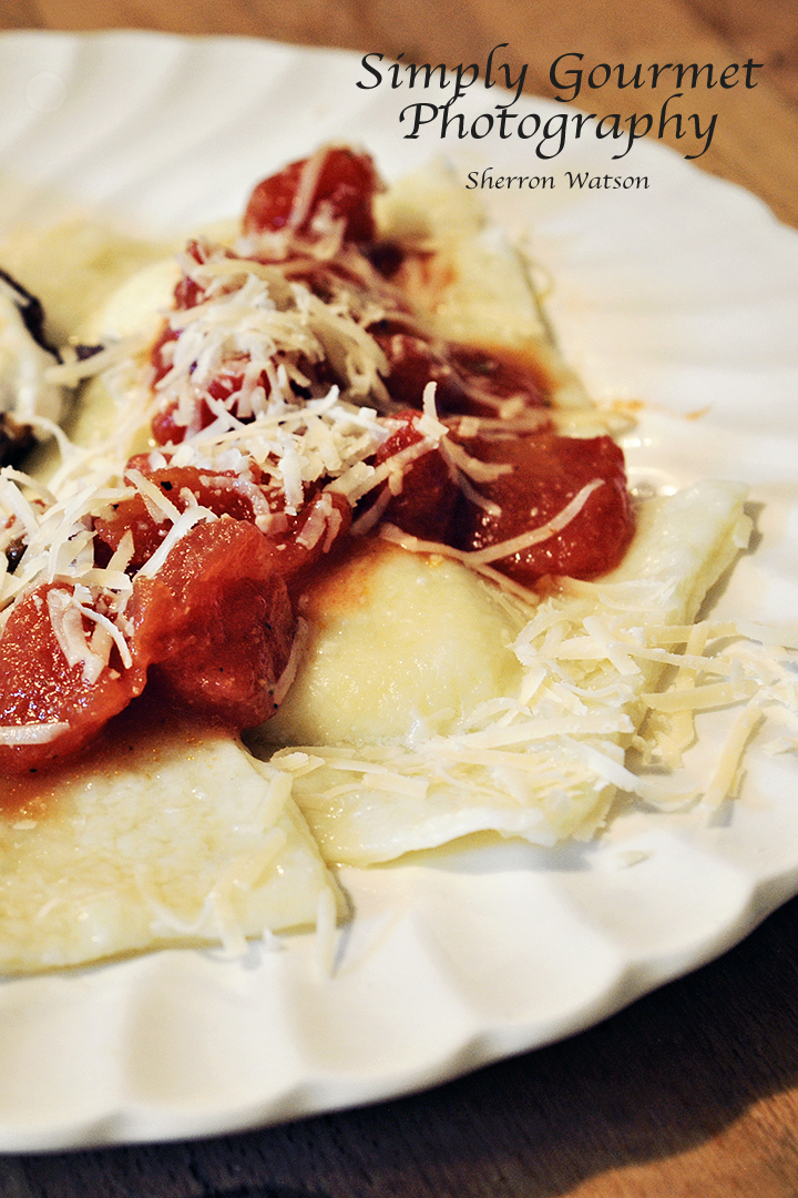 Simply Gourmet Cheese Ravioli with Marinara Sauce