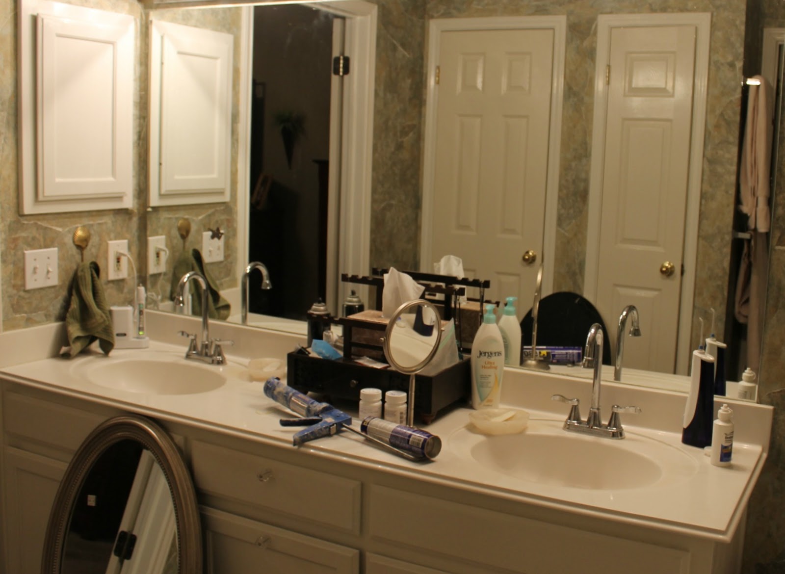 Make Them Wonder How to attach mirror on mirror