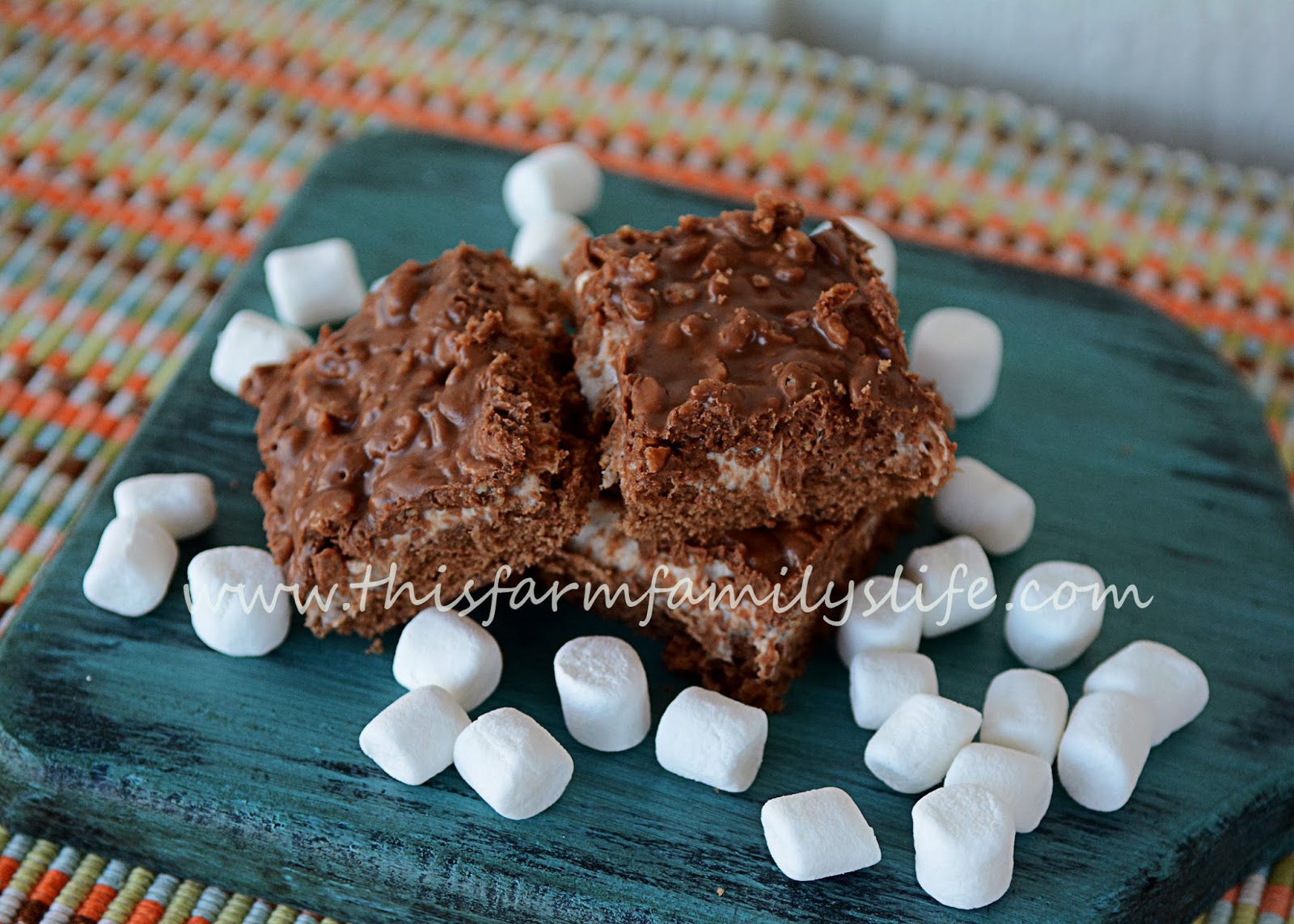 This Farm Family's Life Krispie Choco Marshmallow Bars...