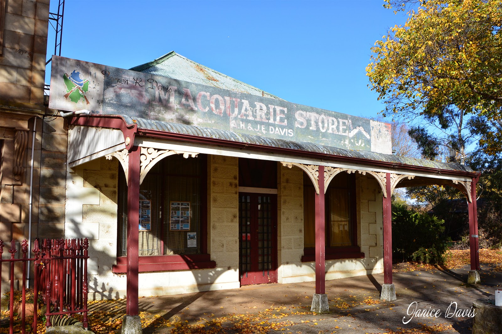 thoughts & happenings Houses at Ross, Tasmania