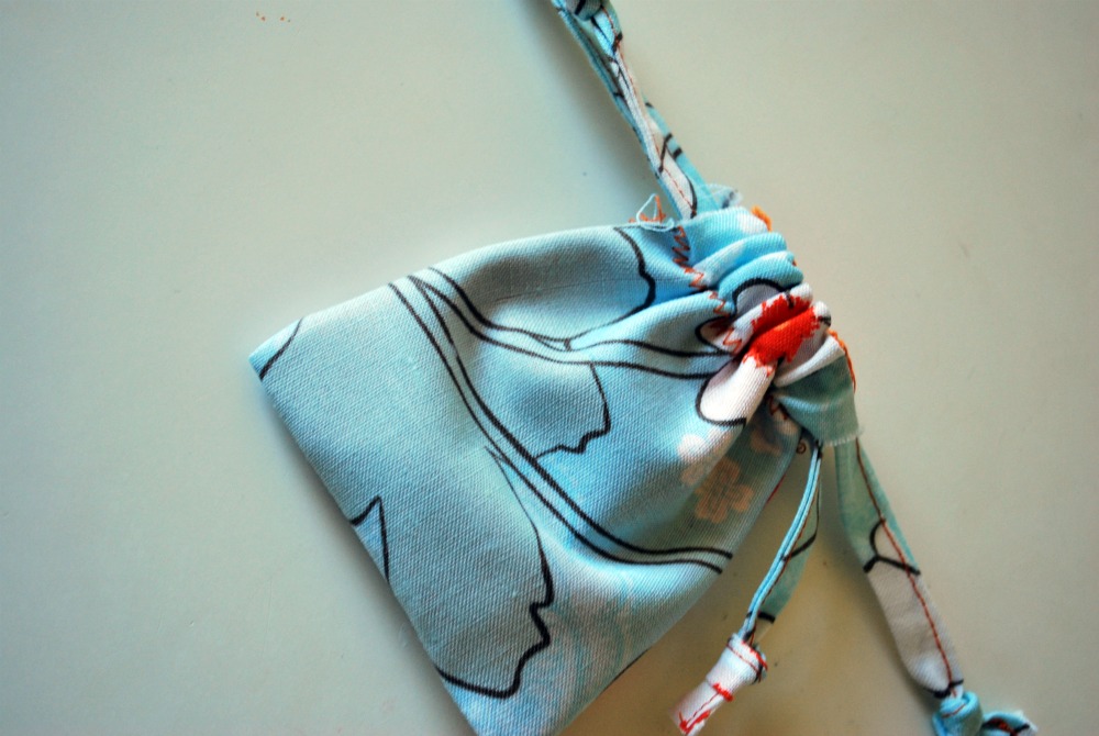 Larissa Another Day Fabric Jewelry Bags