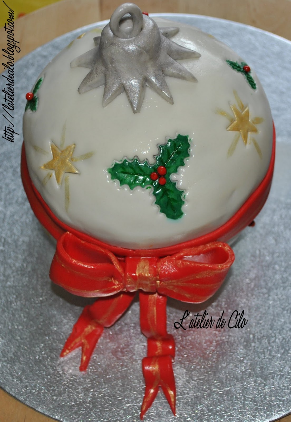 L'atelier de Cilo Gâteau pâte à sucre Boule de Noël