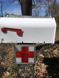 Barn Quilt pattern on mailbox