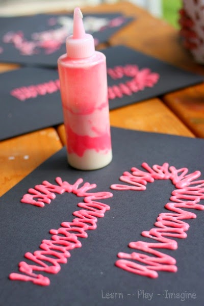 How to make candy cane puffy paint - fun Christmas art for kids!
