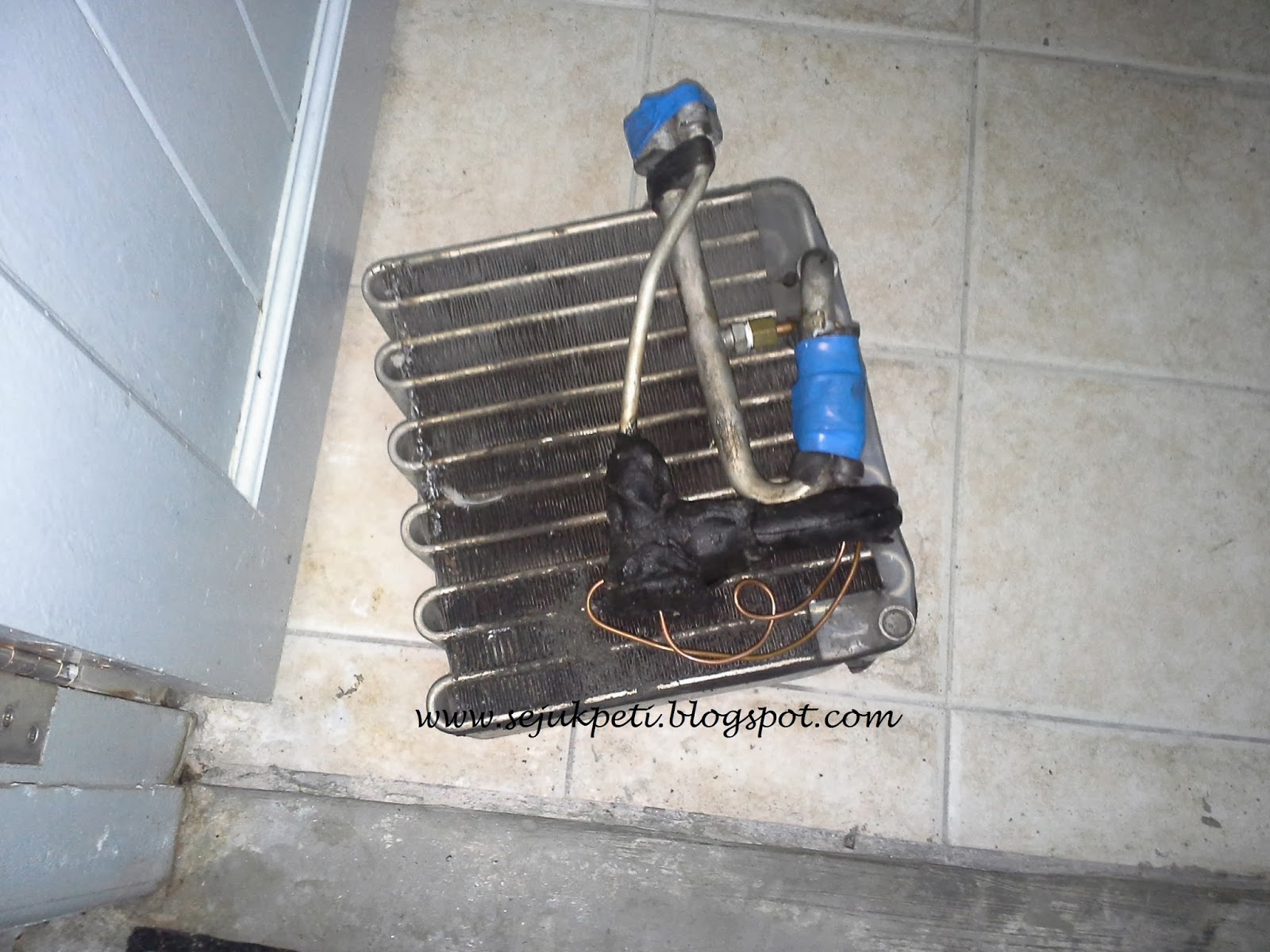 Sejuk, Segar & Nyaman... Servis aircond kereta jenis proton wira..