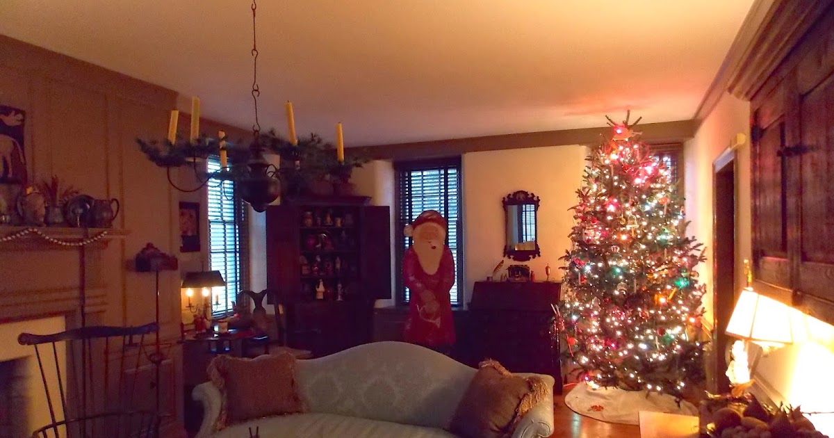 Dogwood Farm Christmas decorating