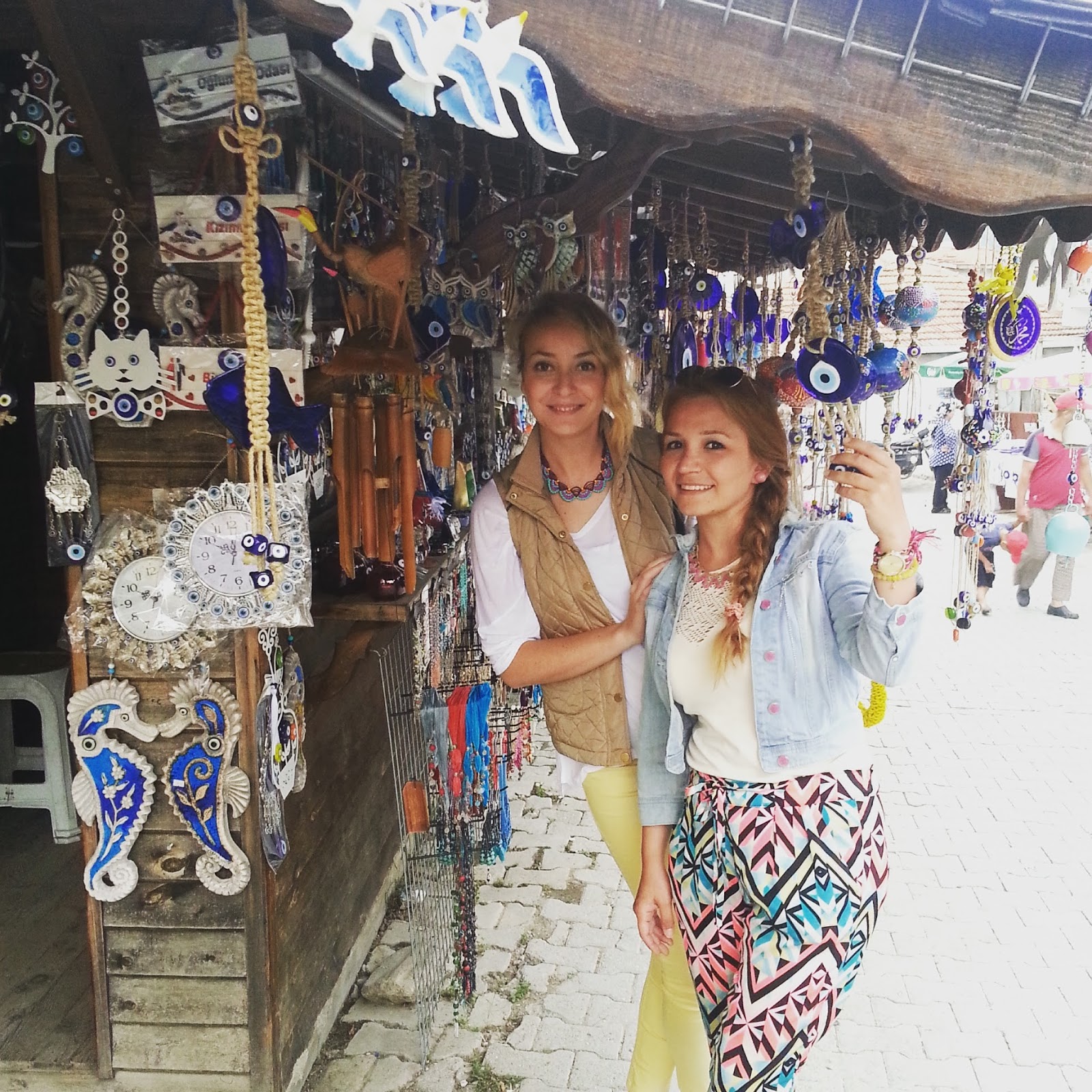 İnsanlar o kadar bencil ve vurdumduymaz ki kendimi kitaplara verdim