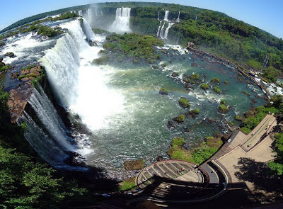 உலக நீர்வீழ்ச்சி தினம்  Fisheye-aerial-of-iguazu-falls-brazil-argentina+(1)