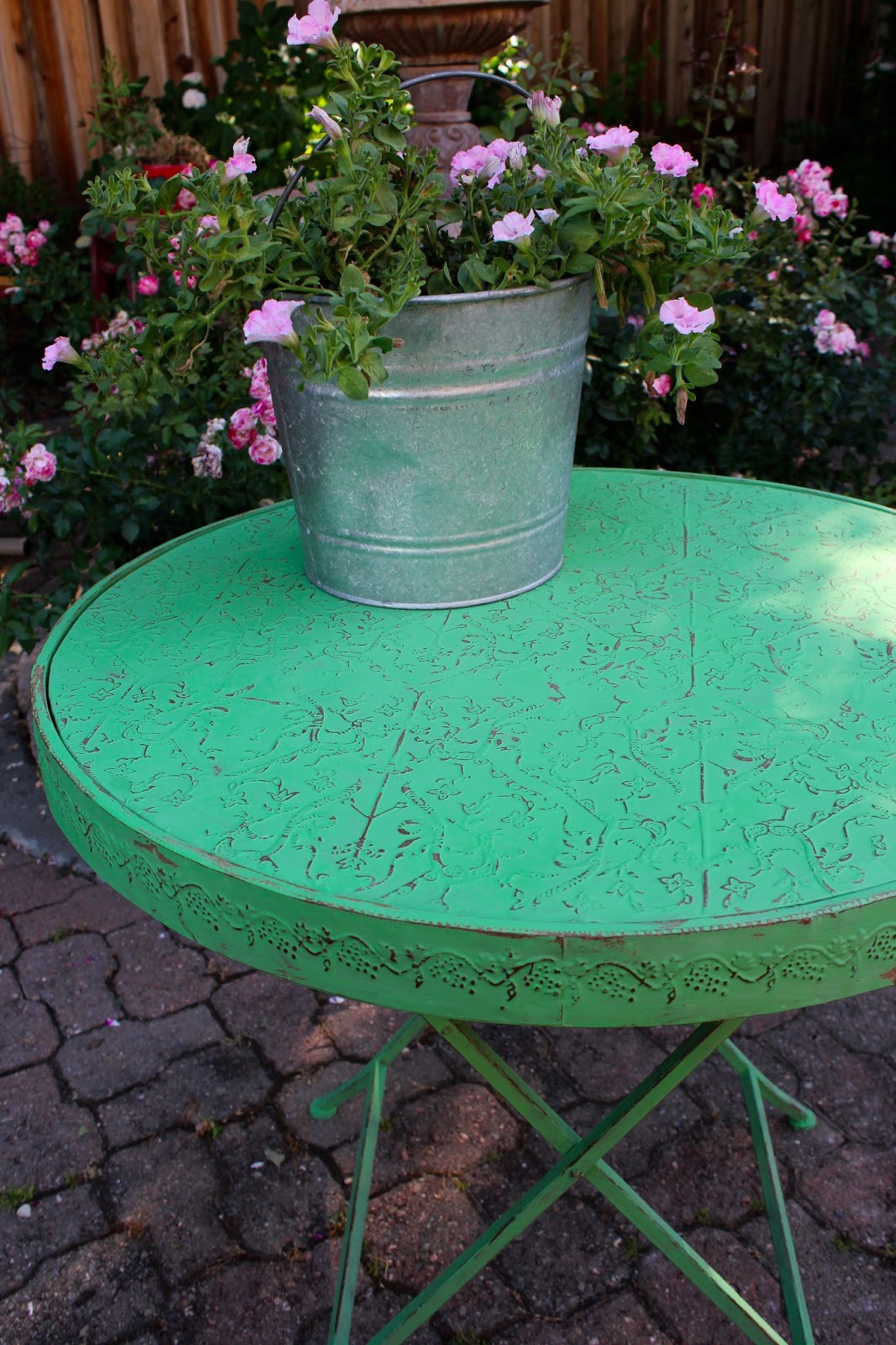 Paint Stuck Under My Fingernails Chalk Paint® decorative paint by