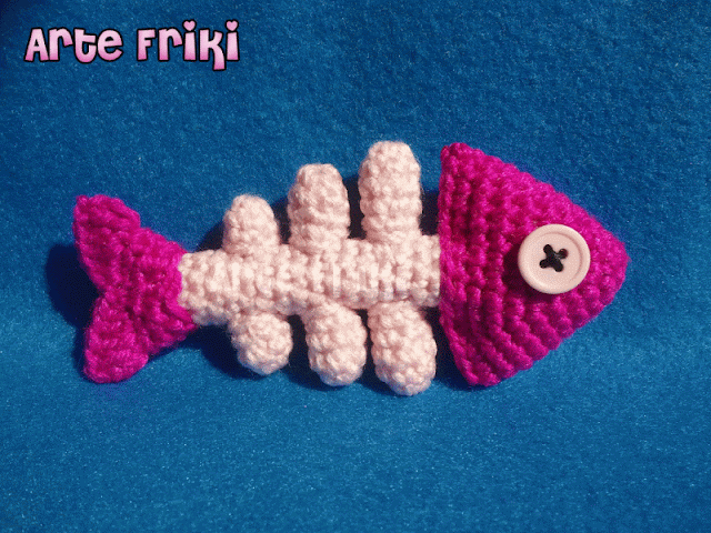 raspa pescado amigurumi crochet plush fish esqueleto ganchillo muñeco peluche