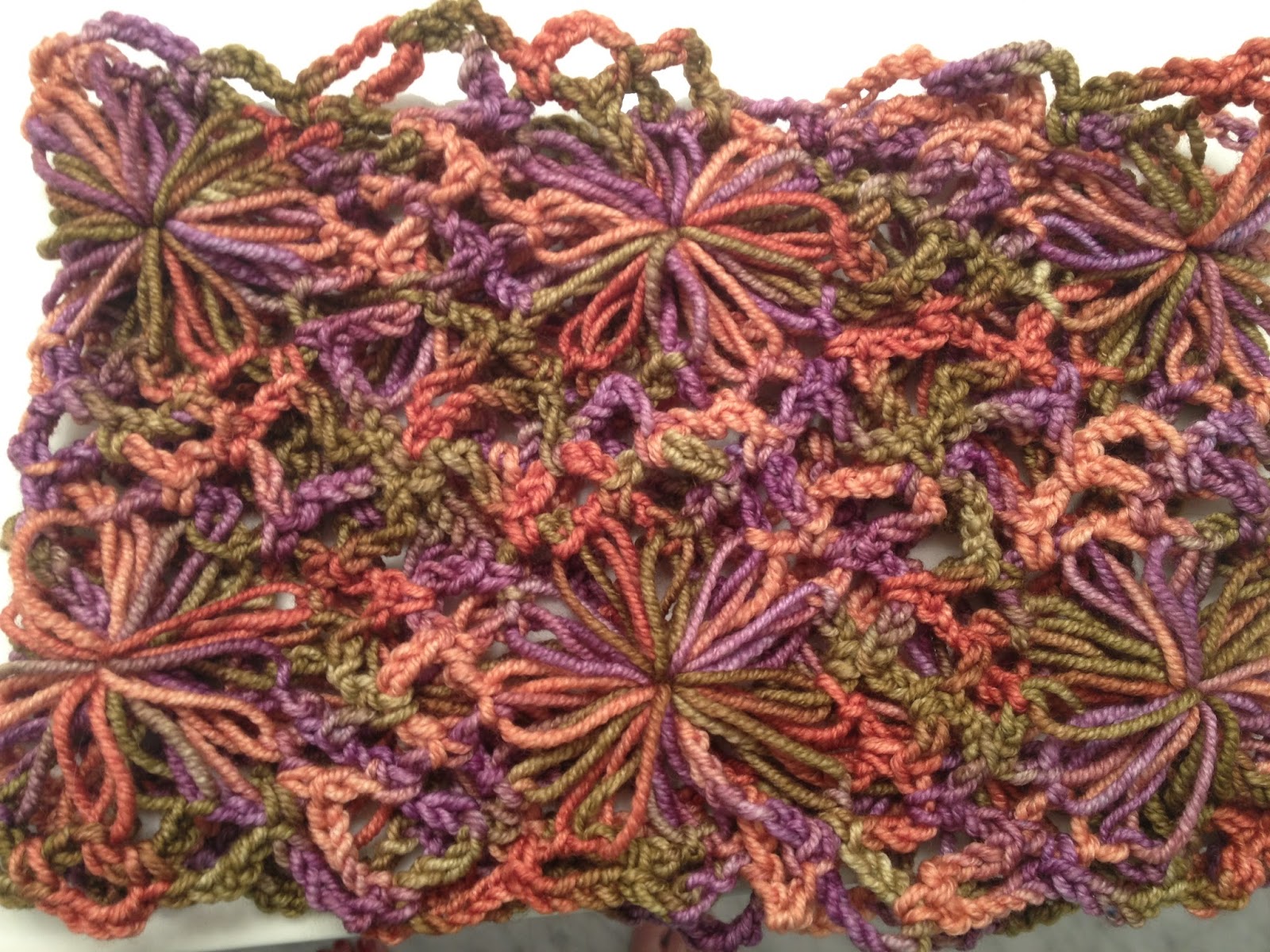 Brownie Knits Broomstick Flower Cowl